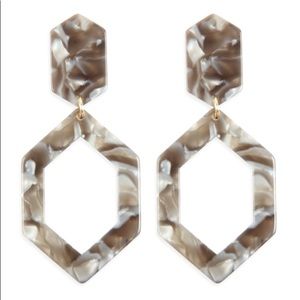 💙Gray tones neutral polygon earrings